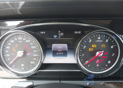 2017 Mercedes-Benz E 300 z USA, uszkodzony, nr VIN WDDZF4JB6HA156892